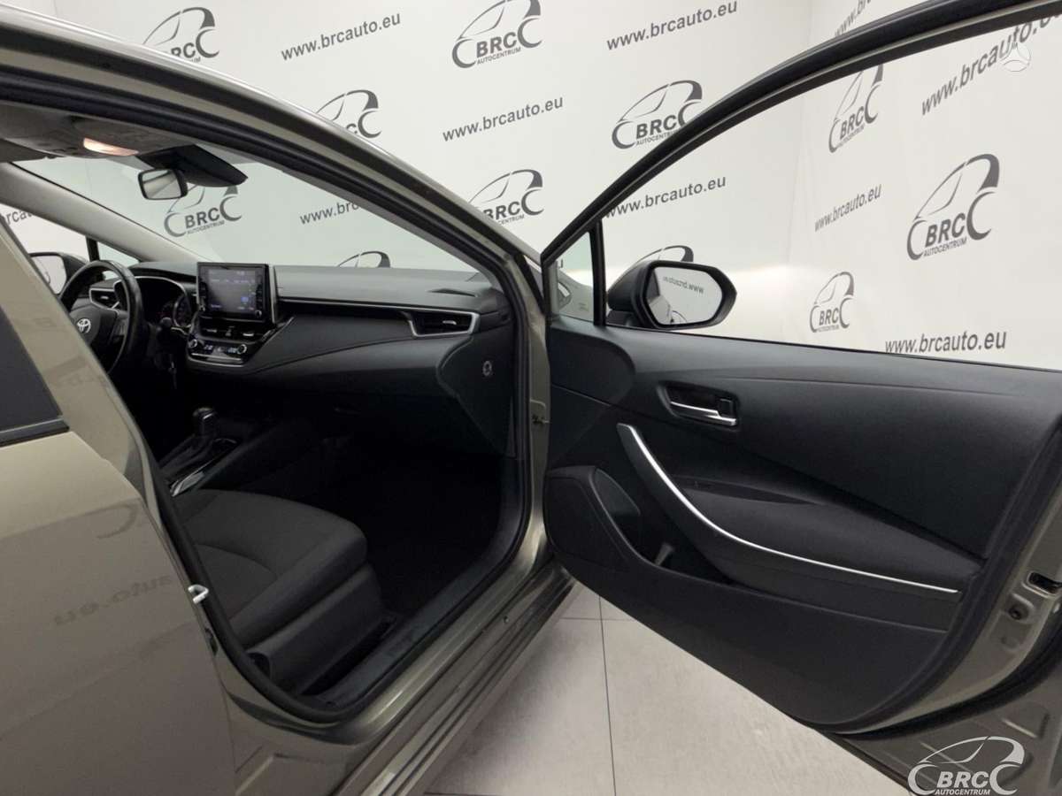 Toyota Corolla, 1.6 l., Седан