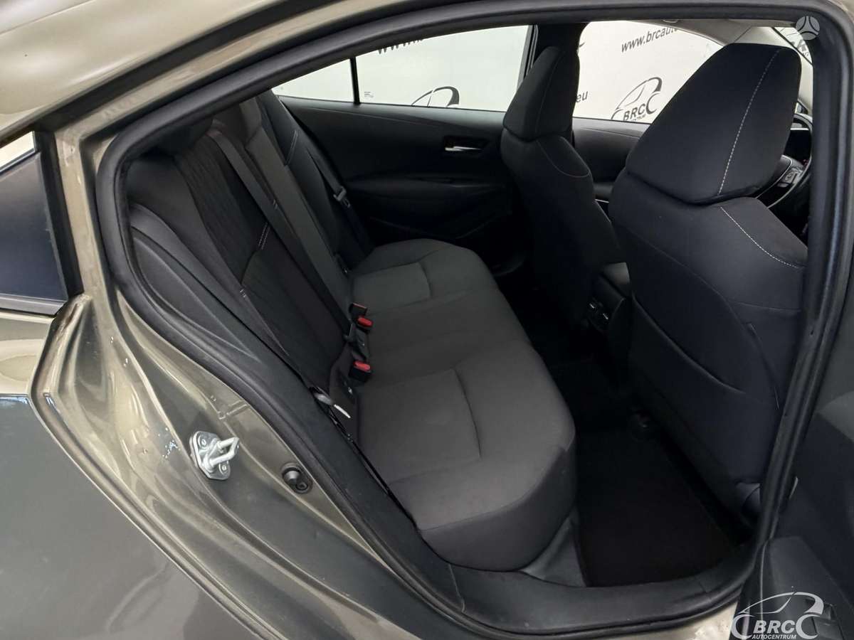 Toyota Corolla, 1.6 l., Седан