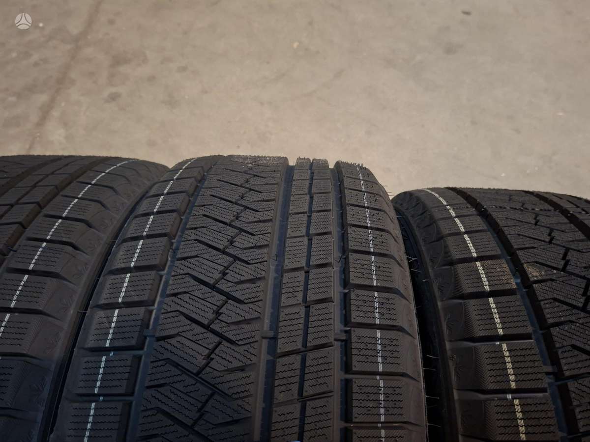 Triangle PL02, žieminės 235/45 R17