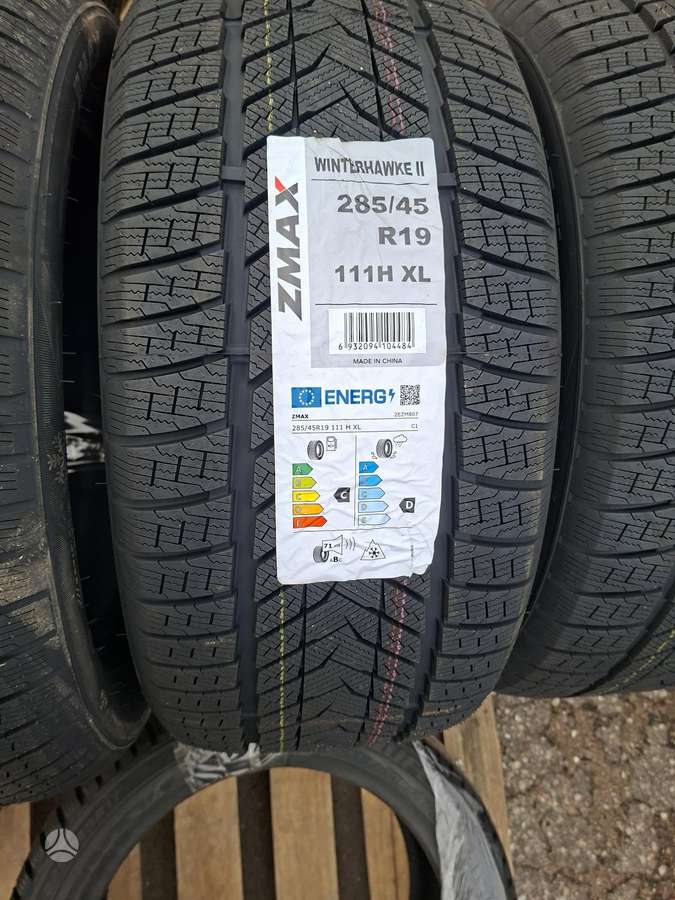 Zmax R19 255/50, winter 285/45 R19