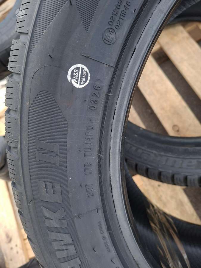 Zmax R19 255/50, winter 285/45 R19