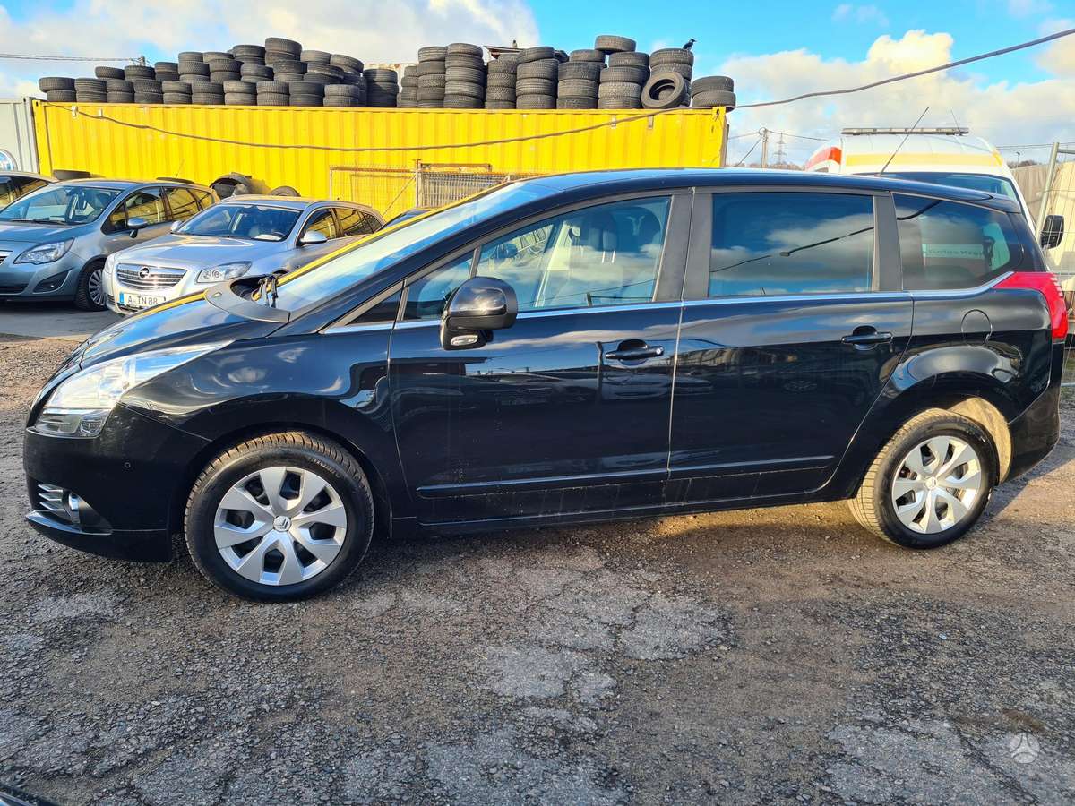 Peugeot 5008, 2.0 l., Универсал