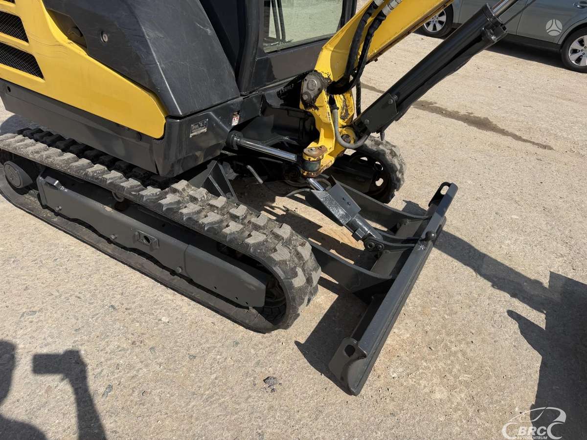 Yanmar SV26, mini ekskavatoriai