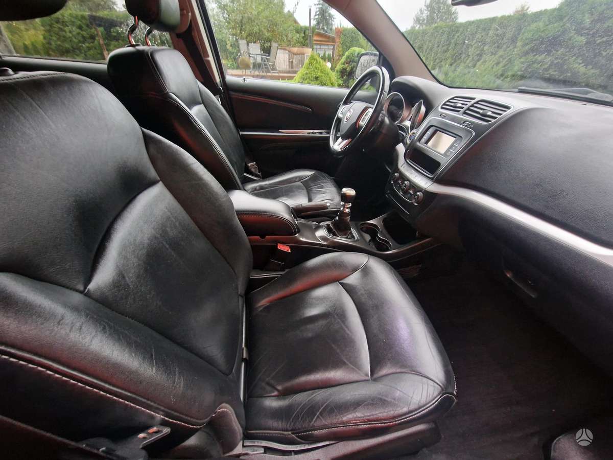 Fiat Freemont, 2.0 l., off-road / crossover