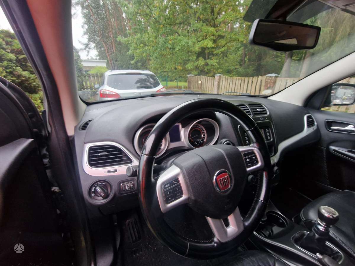 Fiat Freemont, 2.0 l., off-road / crossover