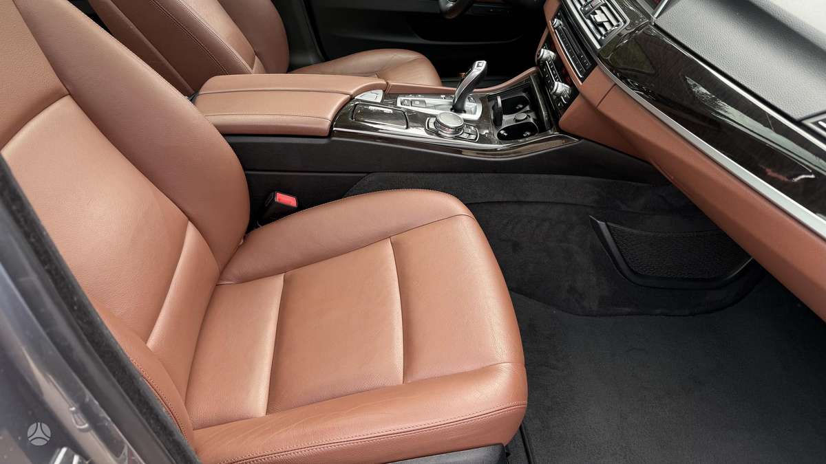 BMW 528, 2.0 l., Универсал
