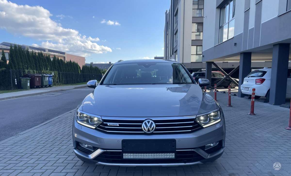 Volkswagen Passat, 2.0 l., Универсал