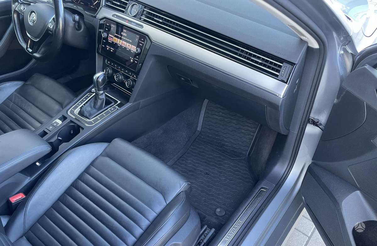 Volkswagen Passat, 2.0 l., Универсал