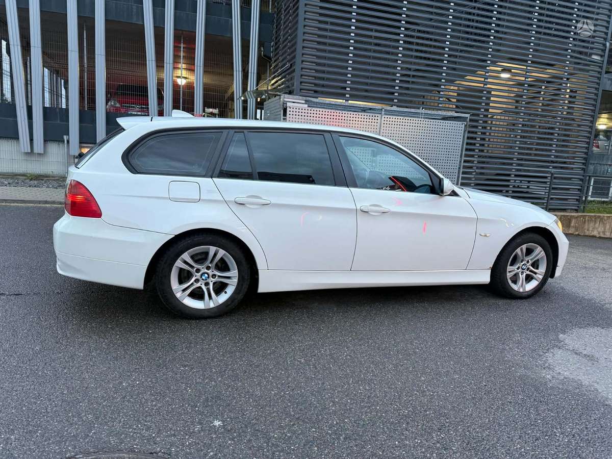 BMW 320, 2.0 l., wagon