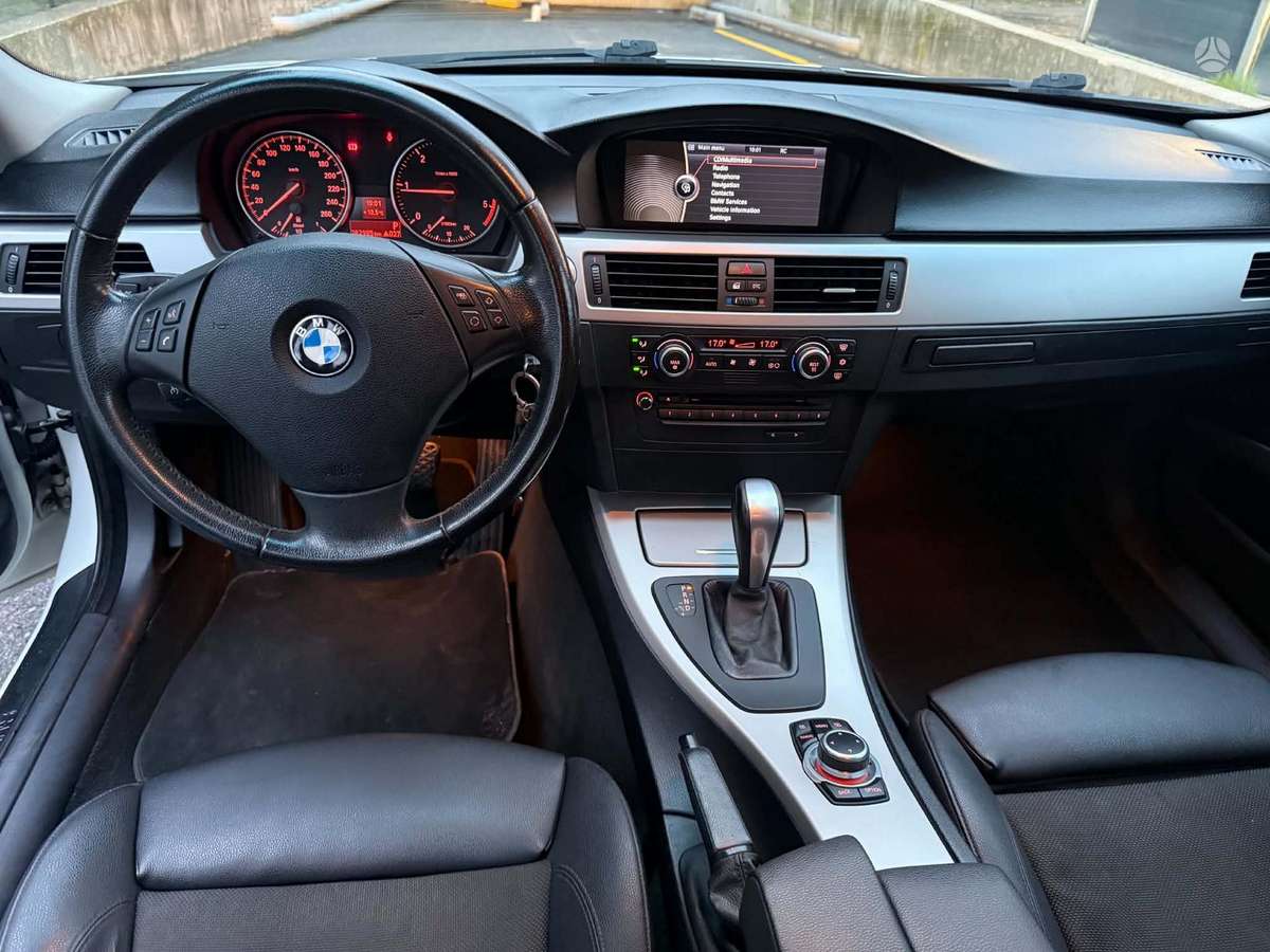 BMW 320, 2.0 l., wagon