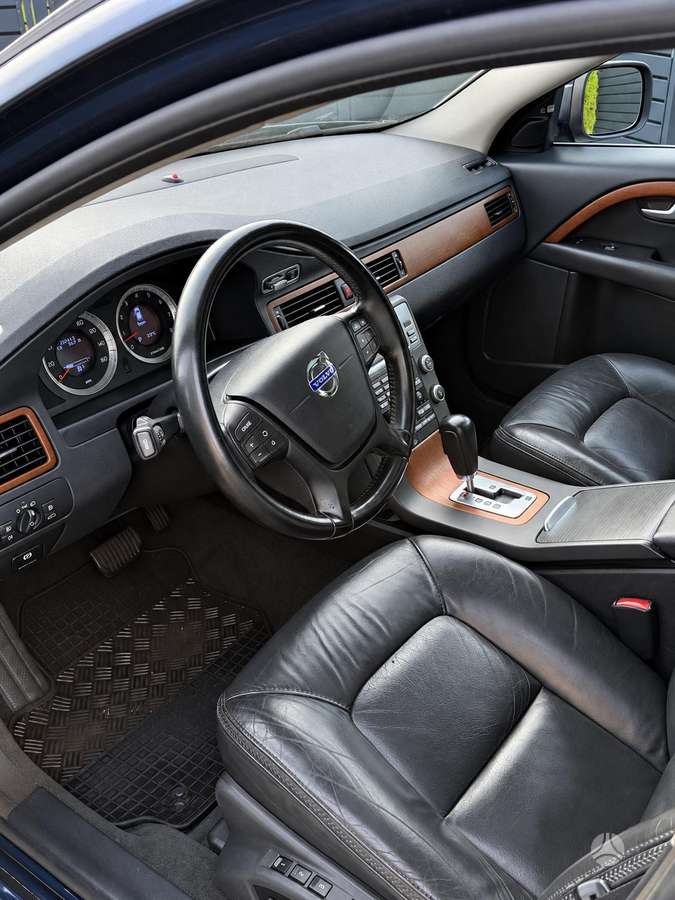 Volvo XC70, 3.2 l., Универсал