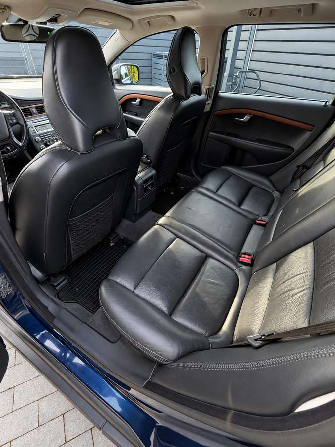 Volvo XC70, 3.2 l., Универсал
