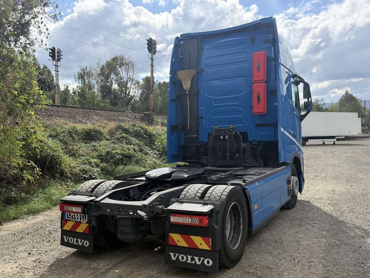 Volvo FH500, XL 2x units, double sleeper