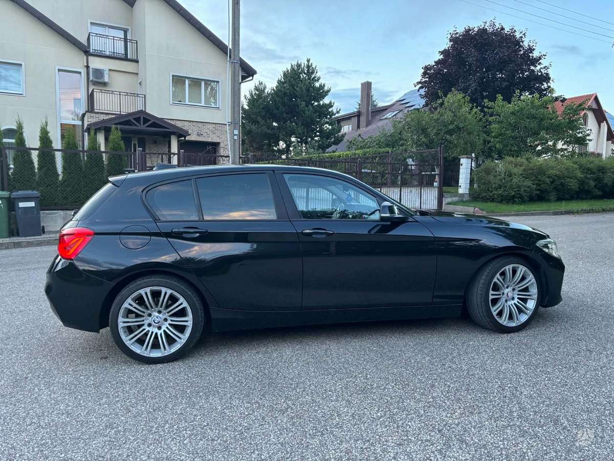 BMW 118, 2.0 l., Хэтчбек