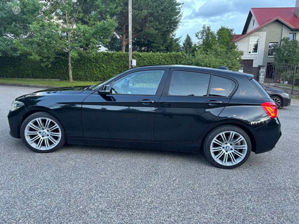 BMW 118, 2.0 l., Хэтчбек