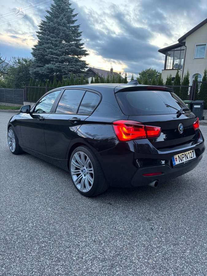 BMW 118, 2.0 l., hatchback