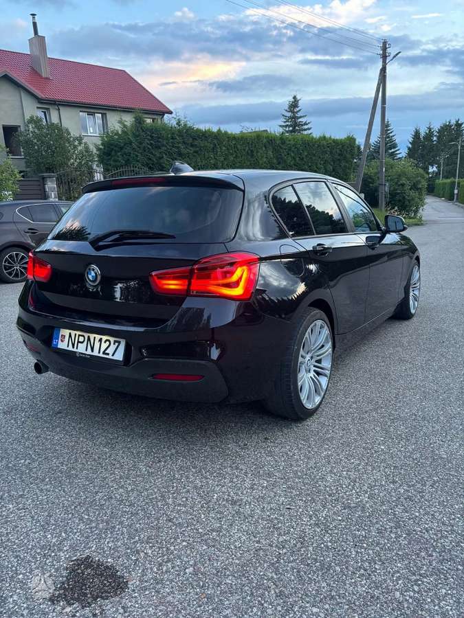 BMW 118, 2.0 l., Хэтчбек