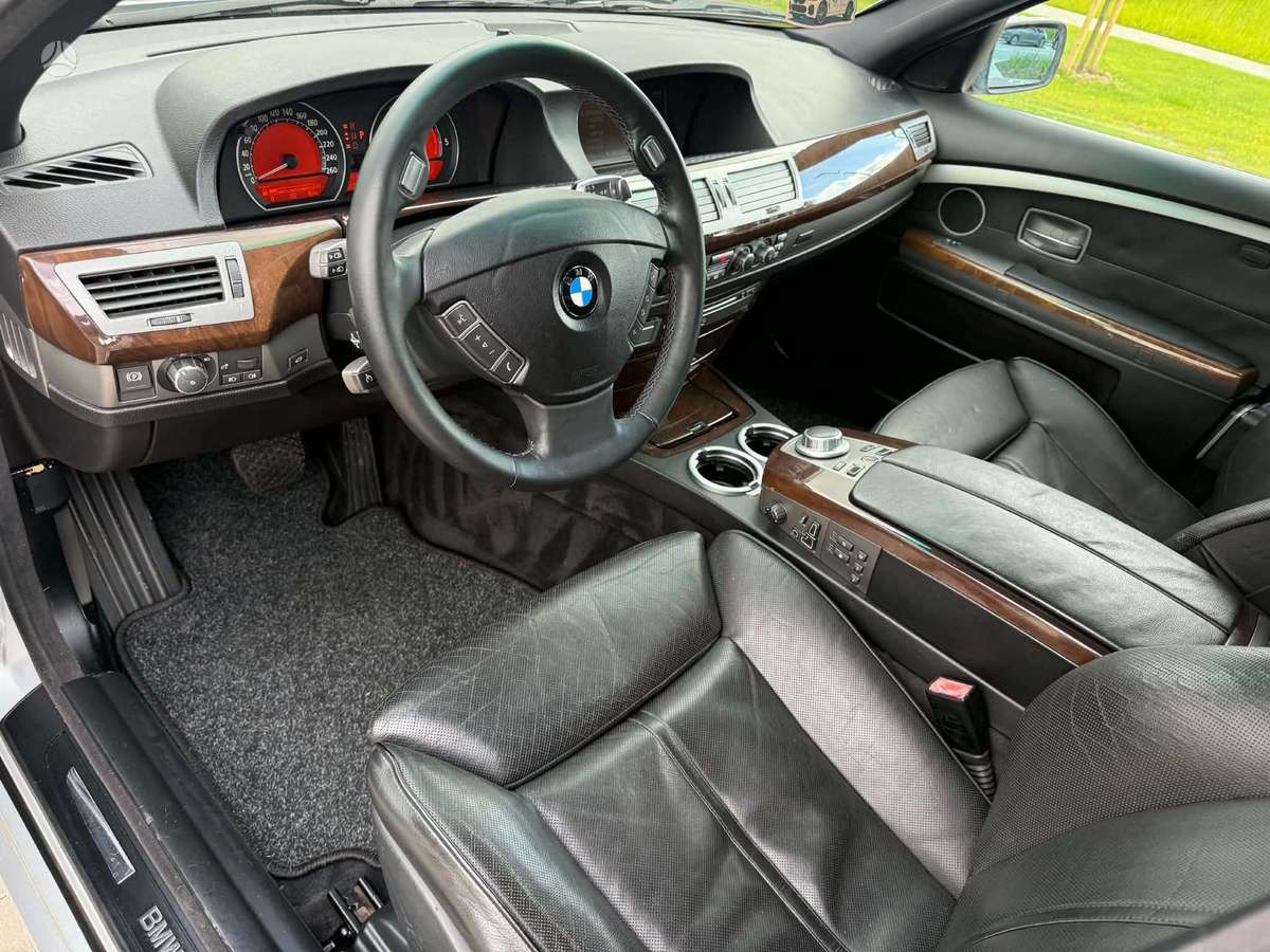 BMW 730, 3.0 l., sedanas