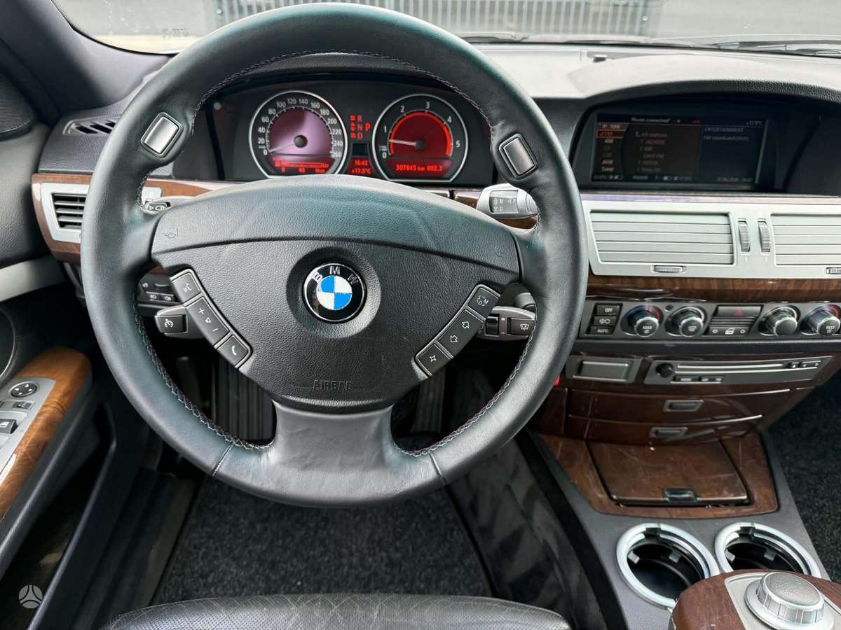 BMW 730, 3.0 l., sedanas