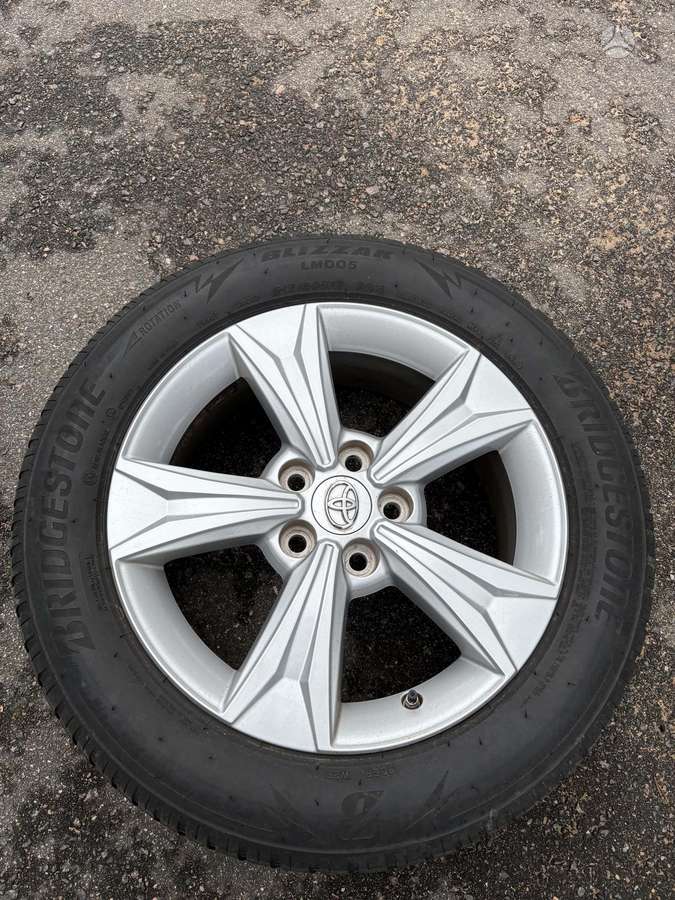 Toyota, lengvojo lydinio, R17