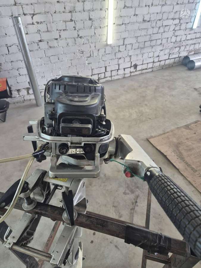 Honda BF5A, Četrtaktu piekaramais