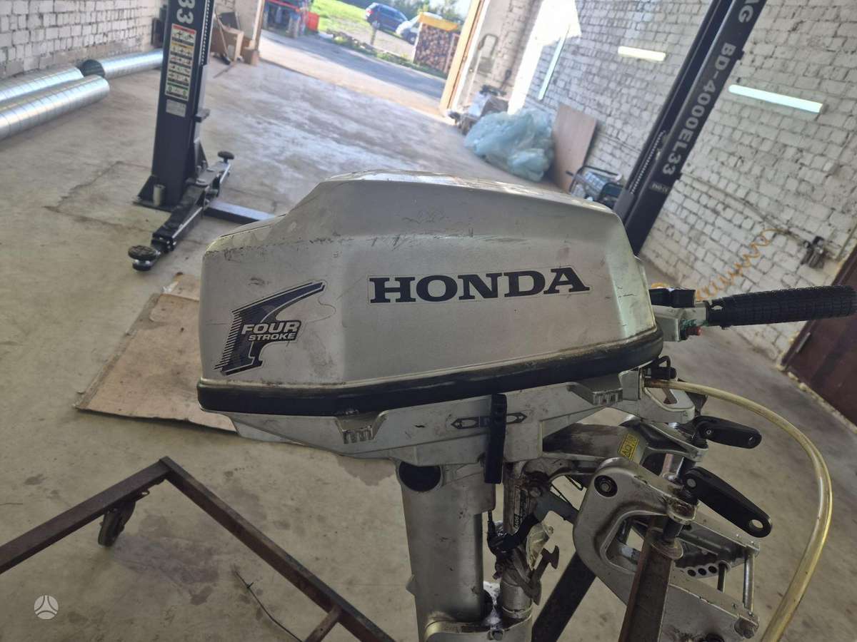 Honda BF5A, four stroke outdoor motors