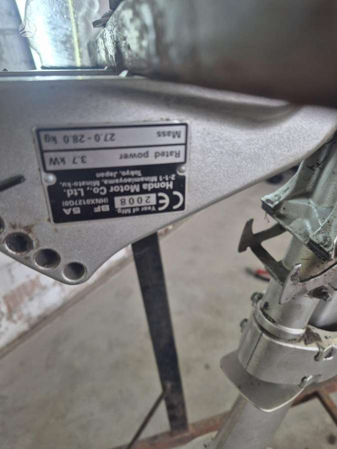 Honda BF5A, keturtakčiai pakabinami