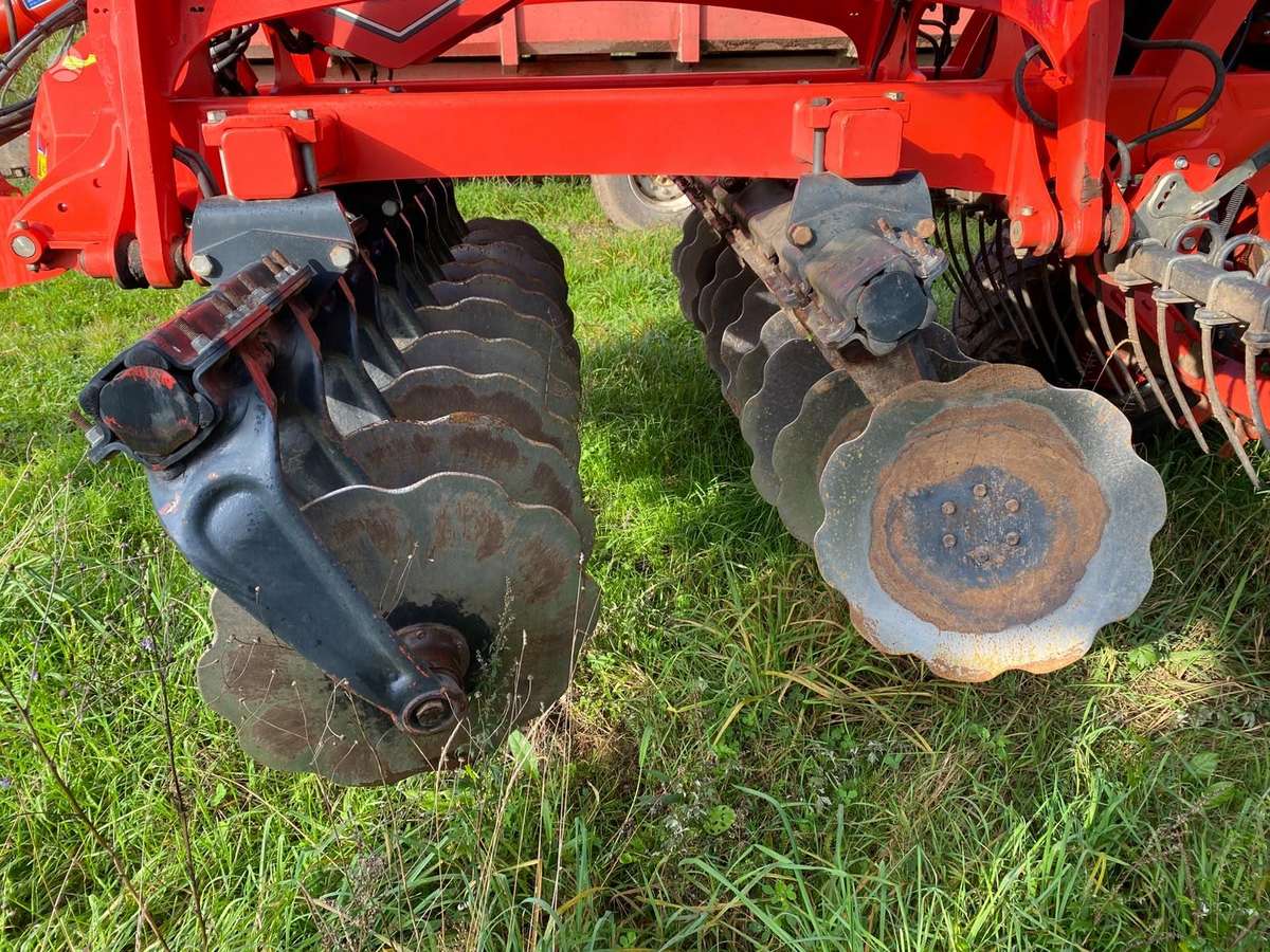 Kuhn Optimer XL 6000, scrapers, scrubbers