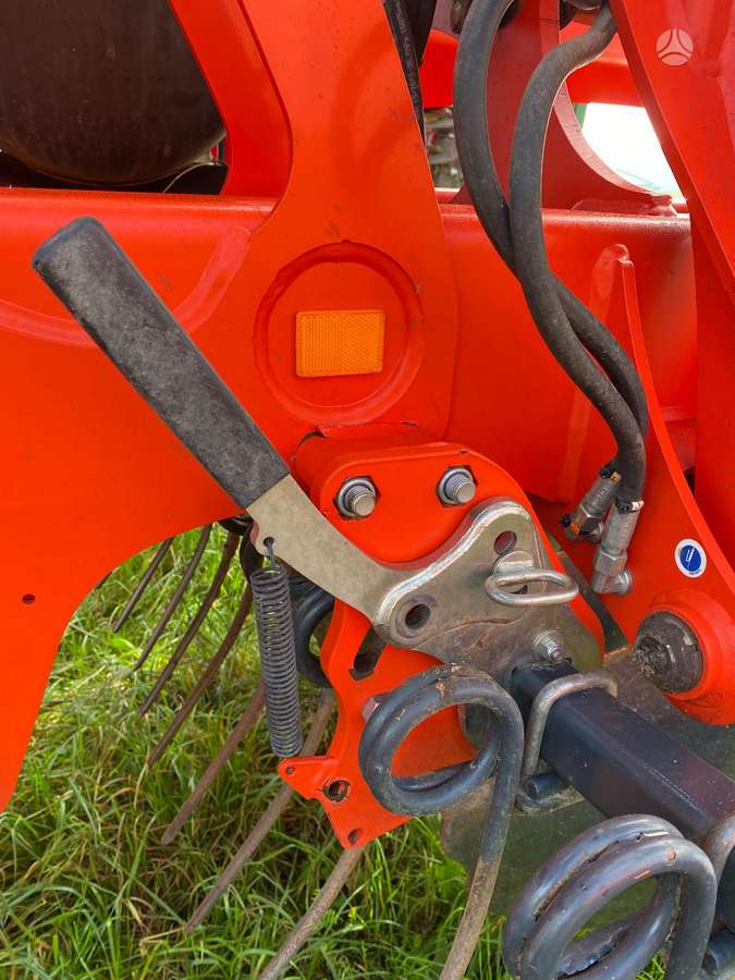 Kuhn Optimer XL 6000, scrapers, scrubbers