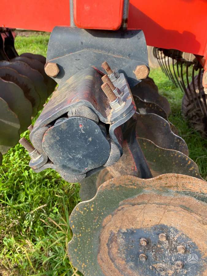 Kuhn Optimer XL 6000, scrapers, scrubbers