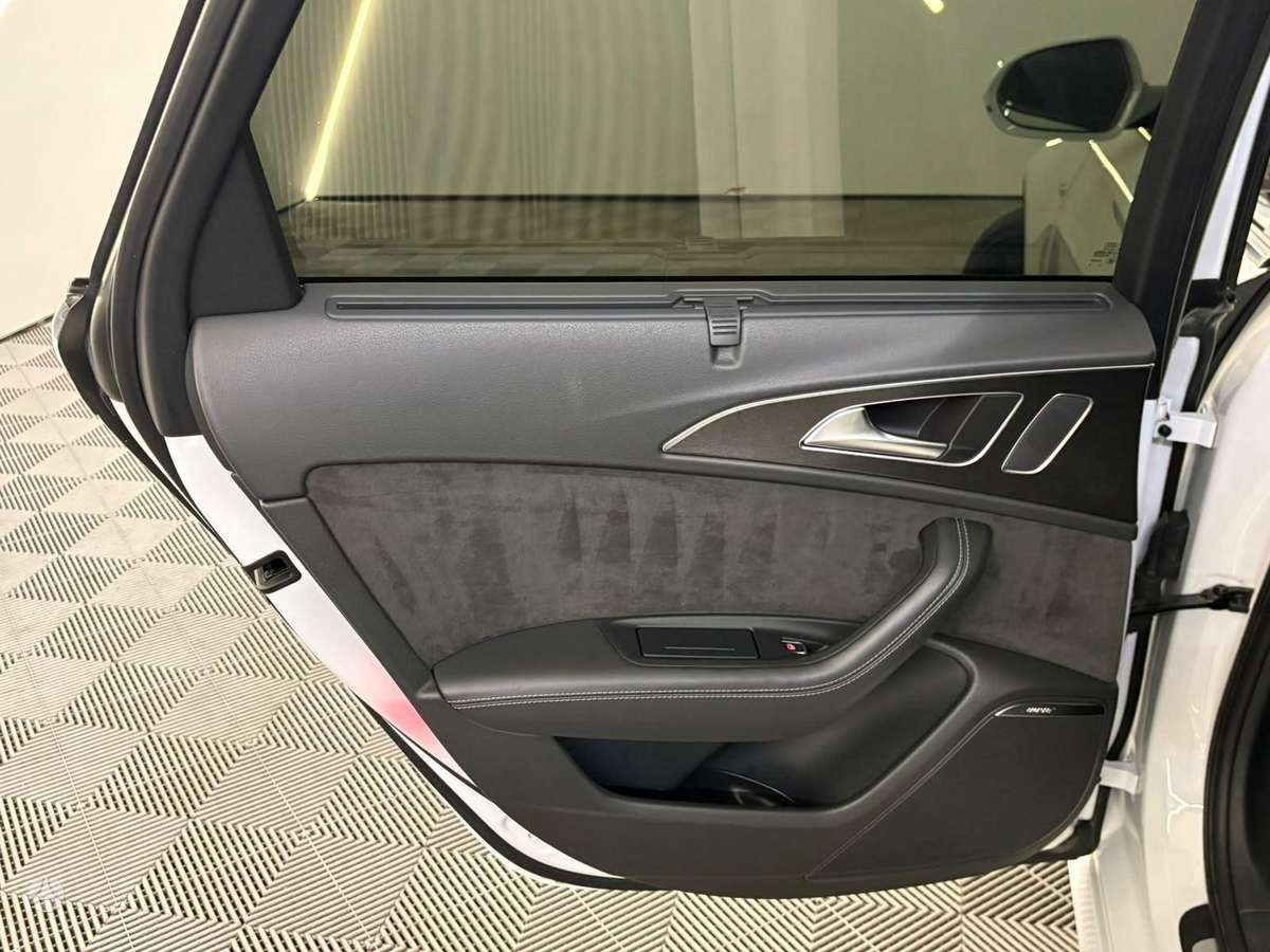 Audi A6, 3.0 l., universalas