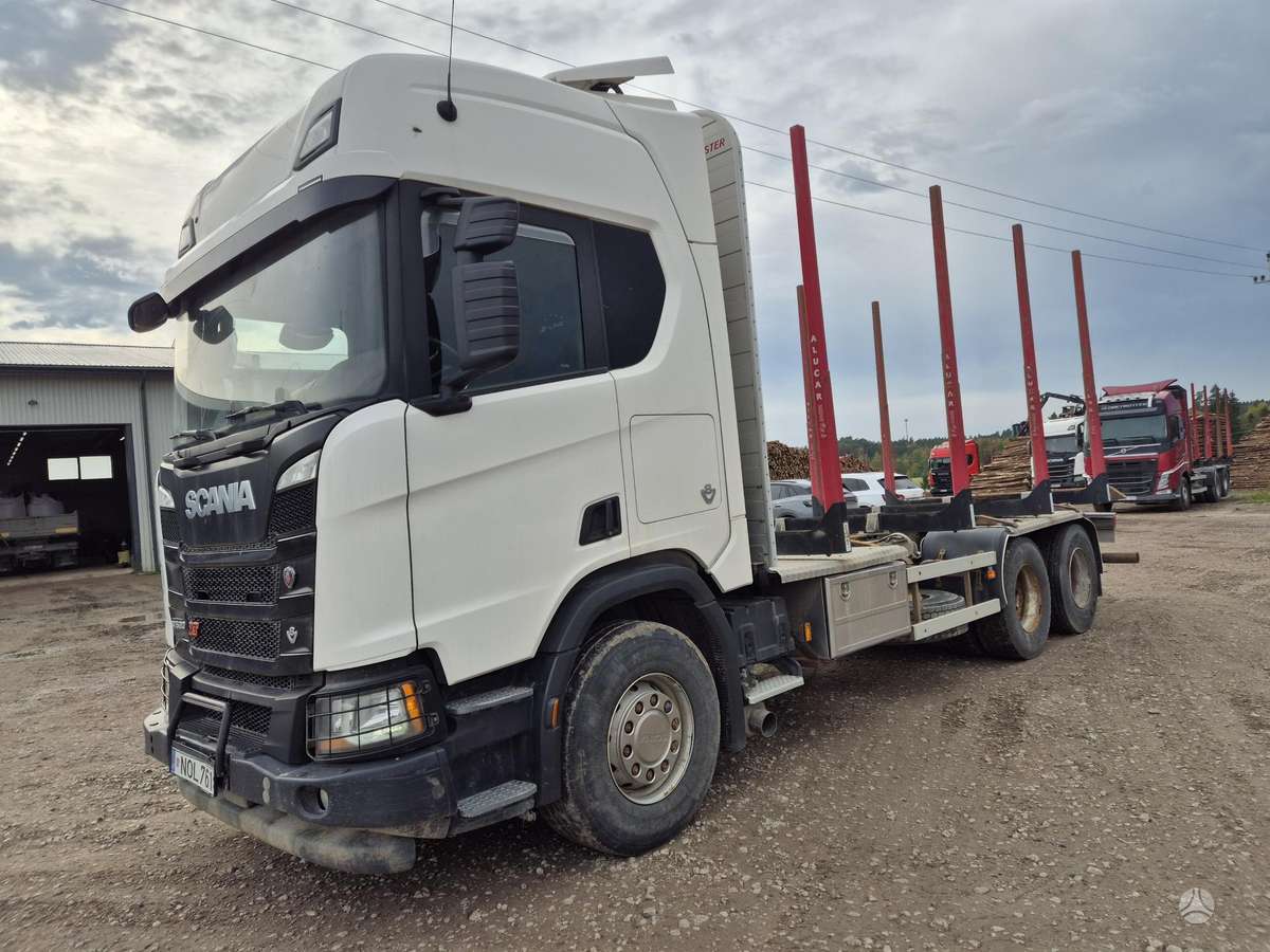 Scania R 520, timber trucks