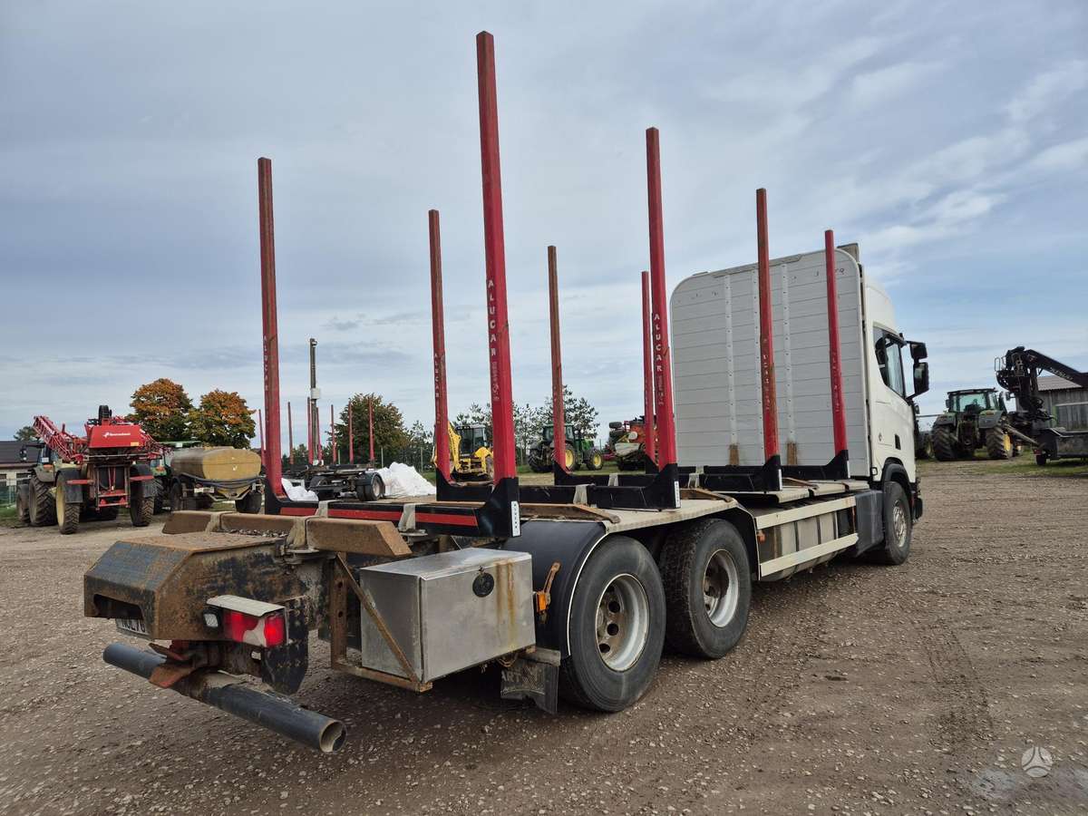 Scania R 520, timber trucks