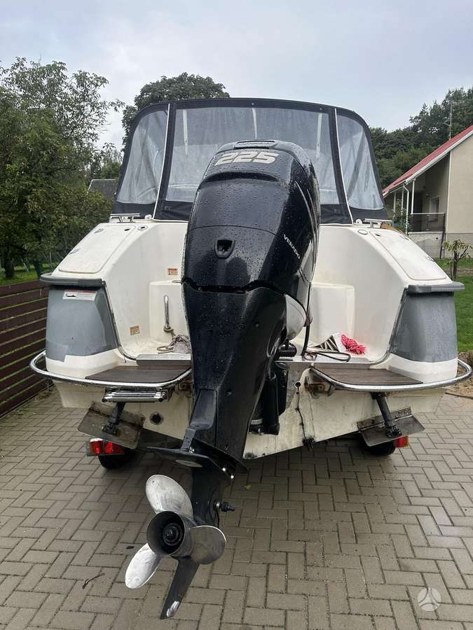 Uttern D66, jachtos / kateriai