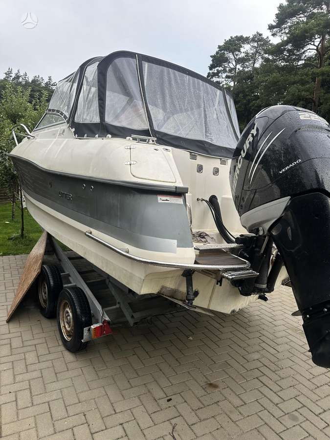 Uttern D66, jachtos / kateriai