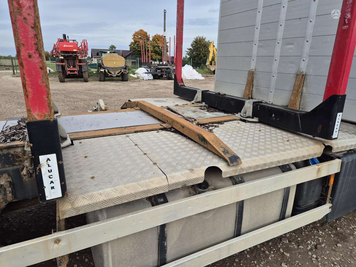 Scania R 520, timber trucks