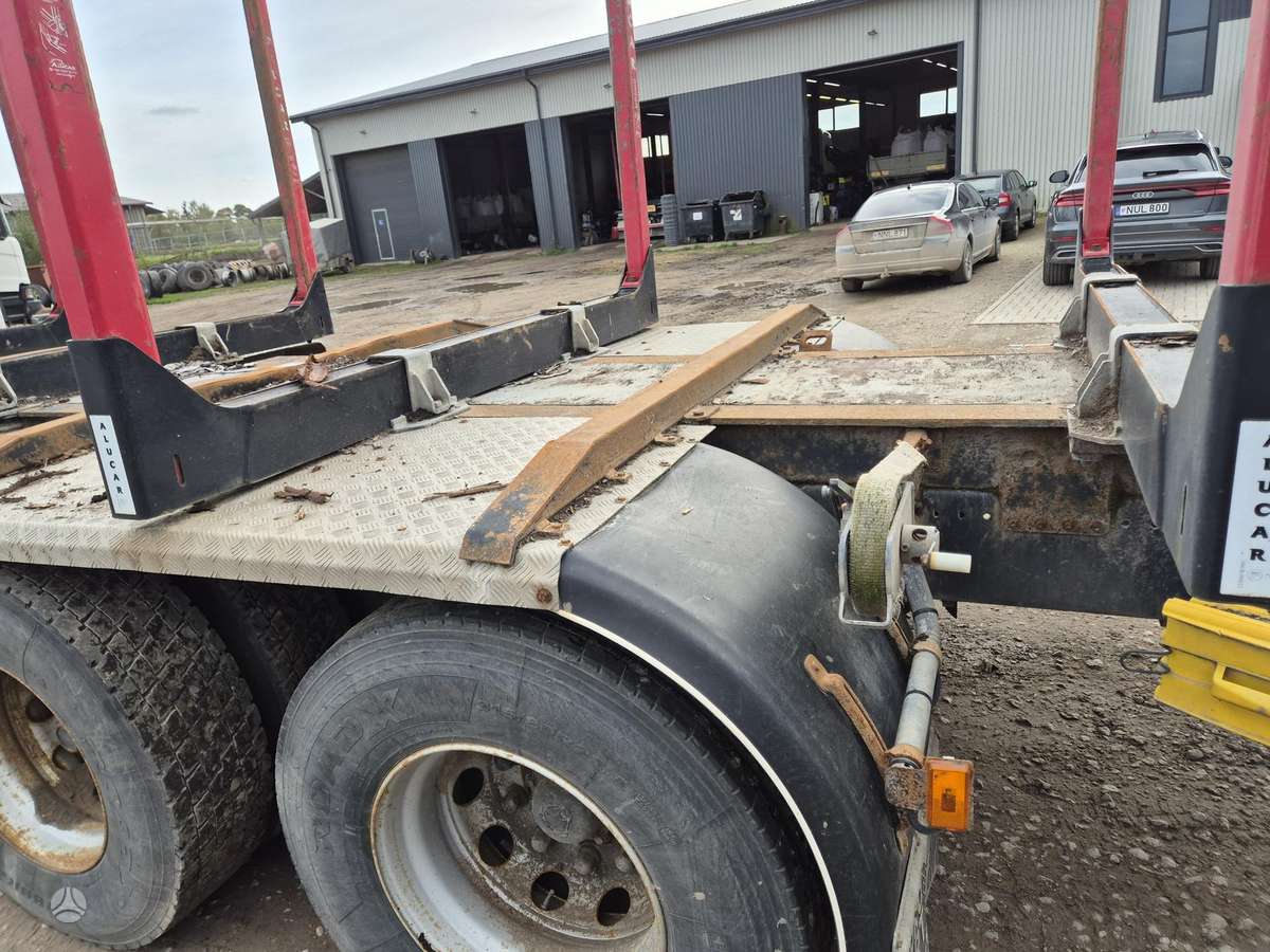 Scania R 520, timber trucks