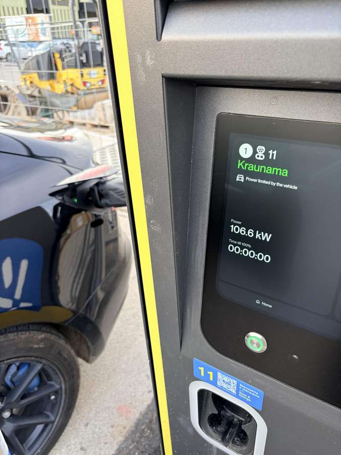 Tesla Model 3, 54 kWh, hatchback
