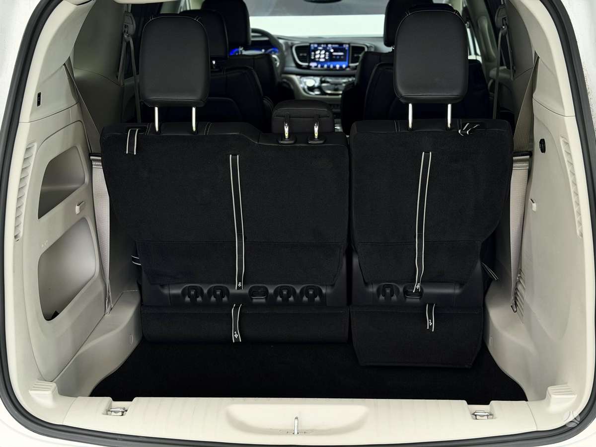 Chrysler Pacifica, 3.6 l., Минивэн