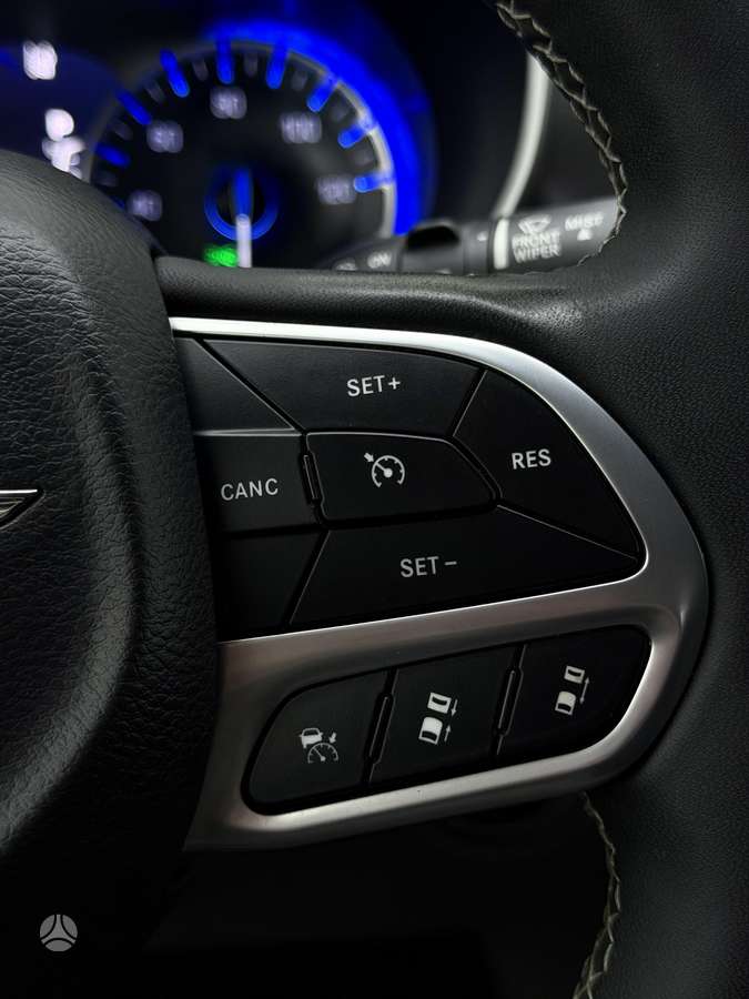 Chrysler Pacifica, 3.6 l., Минивэн