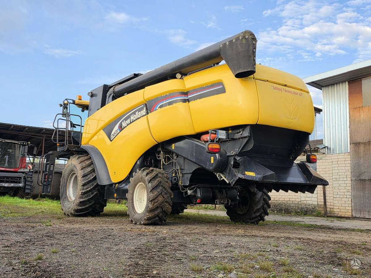 New Holland CX820, комбайны