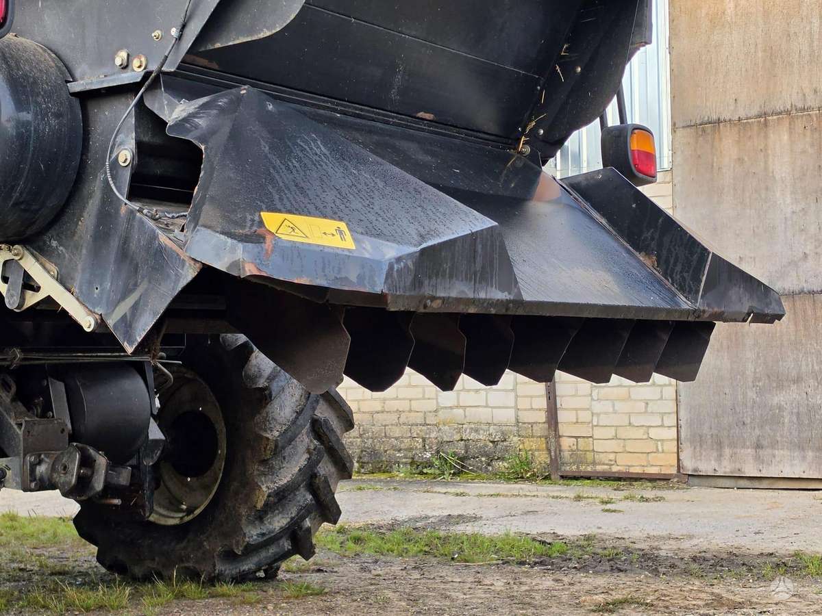 New Holland CX820, комбайны