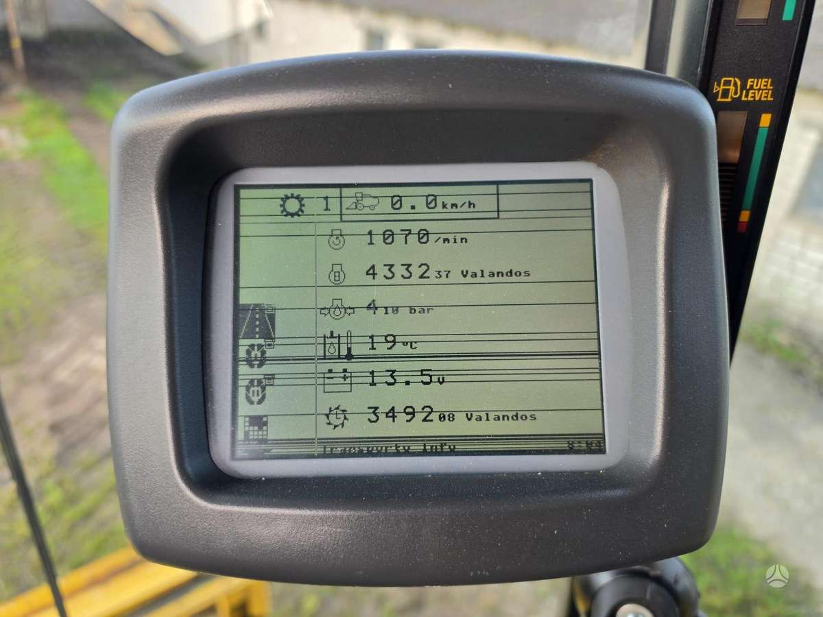 New Holland CX820, комбайны