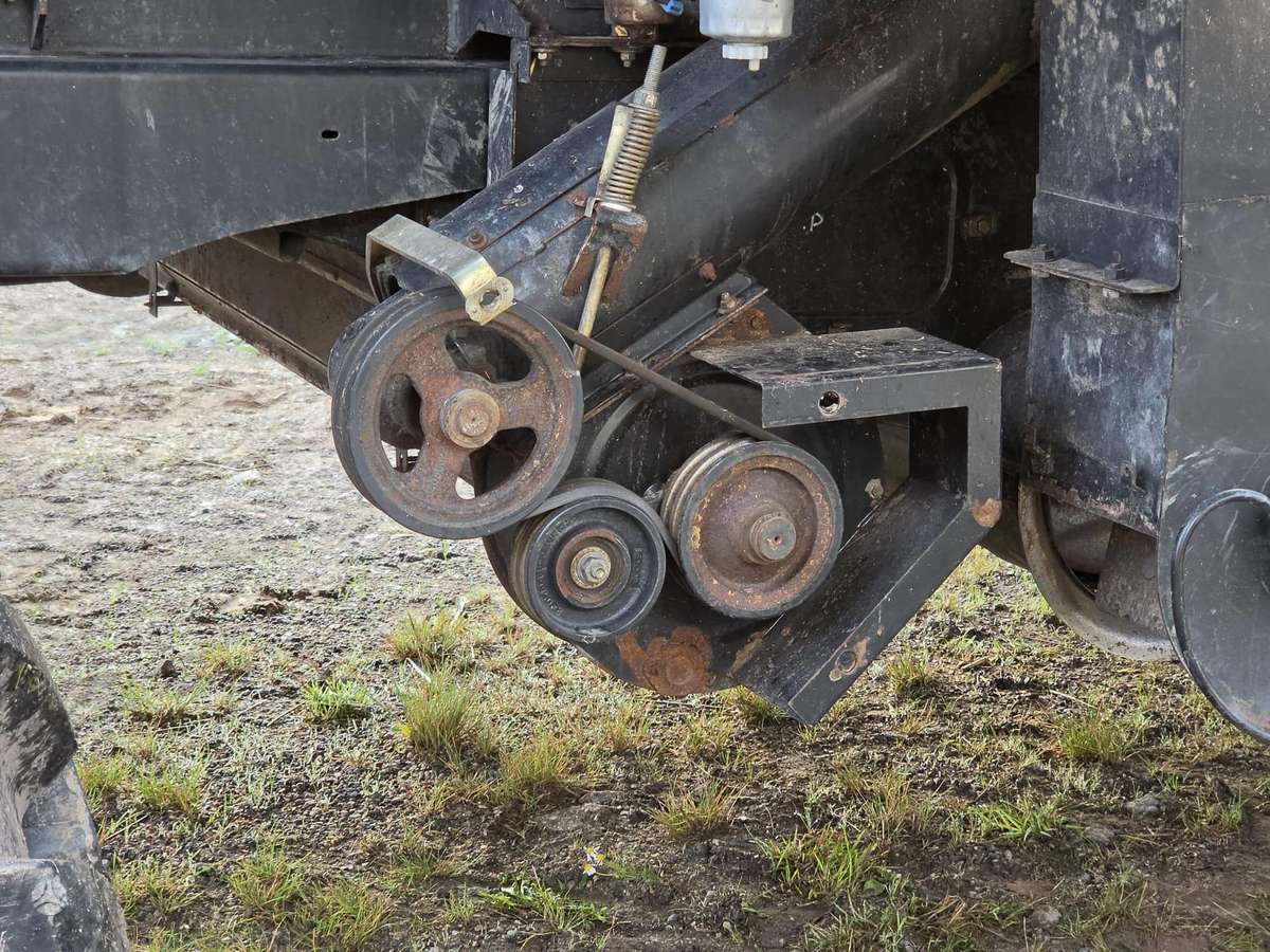 New Holland CX820, kombainai