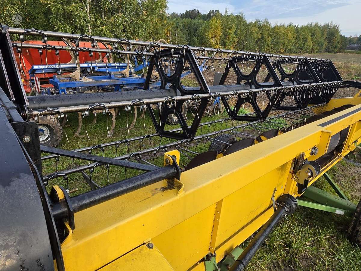 New Holland CX820, комбайны