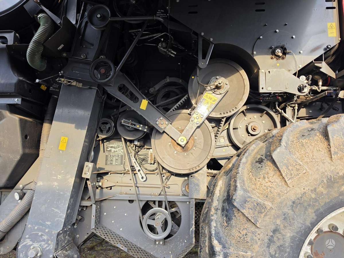 Massey Ferguson 7382 Centora, kombainai