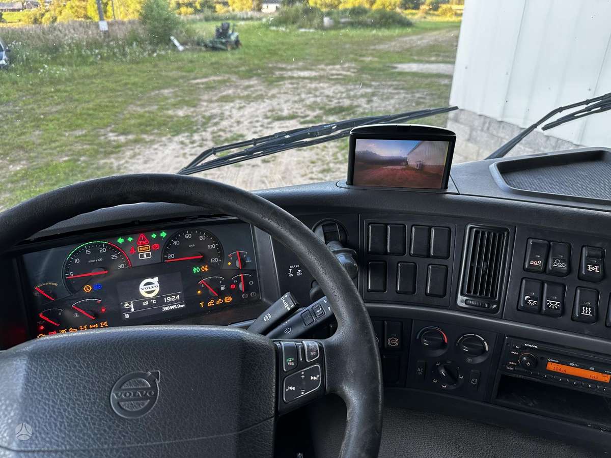 Volvo FM 8x4, самосвалы с прицепoм