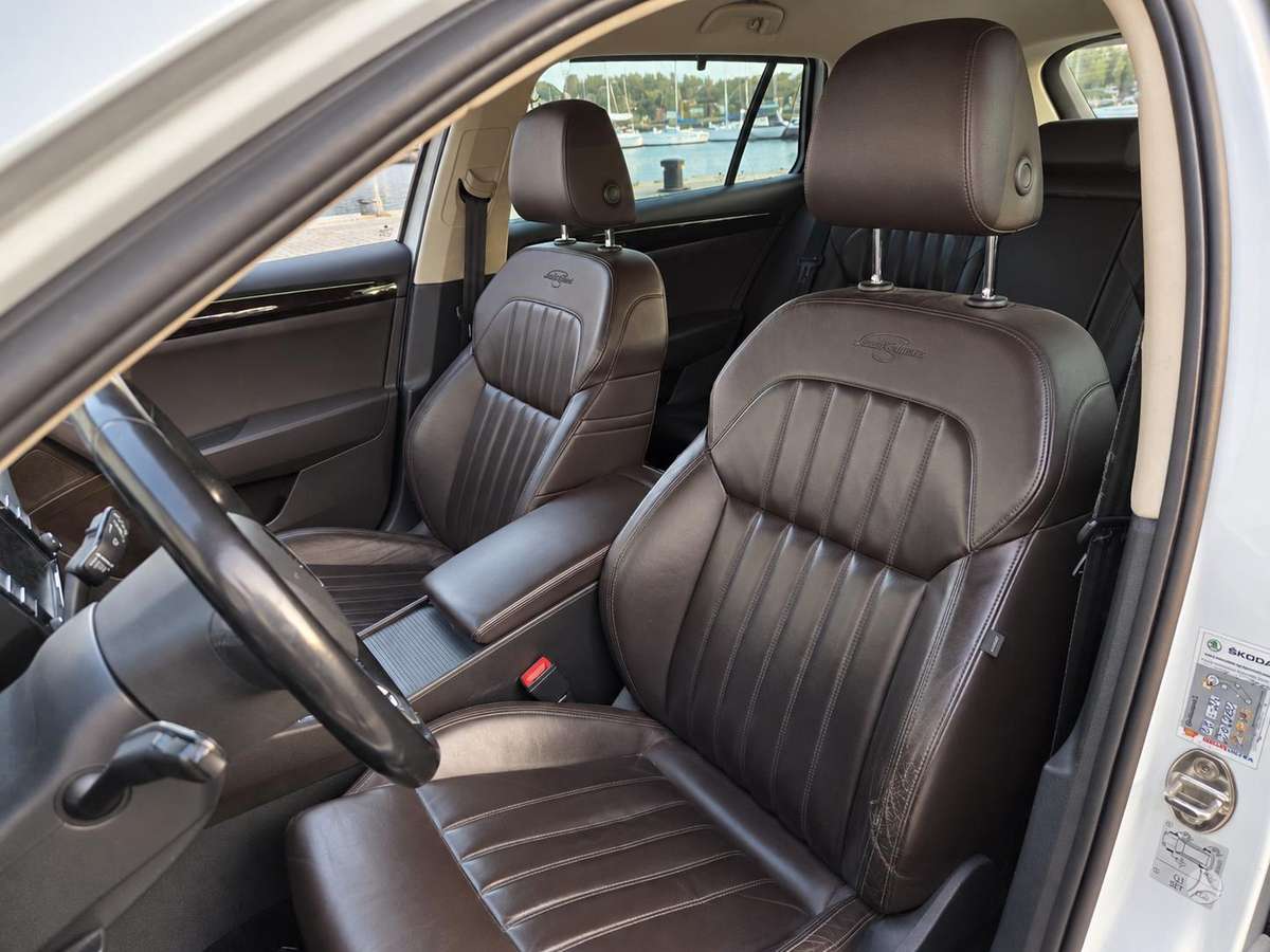 Skoda Superb, 2.0 l., Универсал