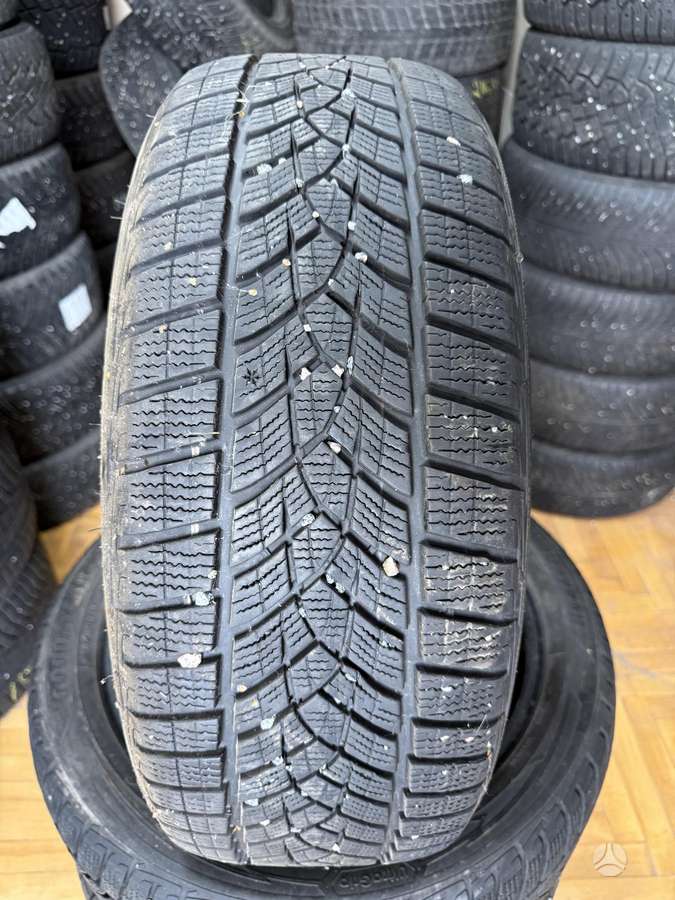 Goodyear, winter 215/50 R19