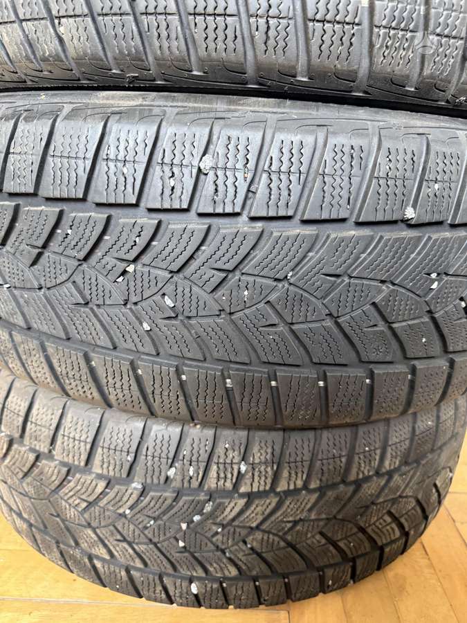 Goodyear, winter 215/50 R19